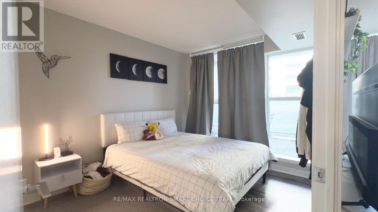 215 - 19 Singer Court, Toronto (Bayview Village), Ontario  M2K 0B2 - Photo 11 - C12035449