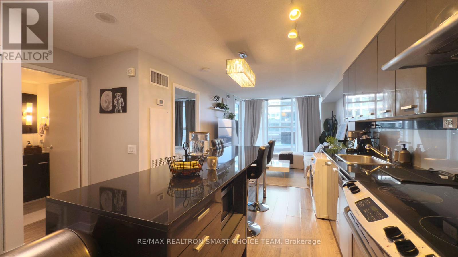 215 - 19 Singer Court, Toronto (Bayview Village), Ontario  M2K 0B2 - Photo 3 - C12035449