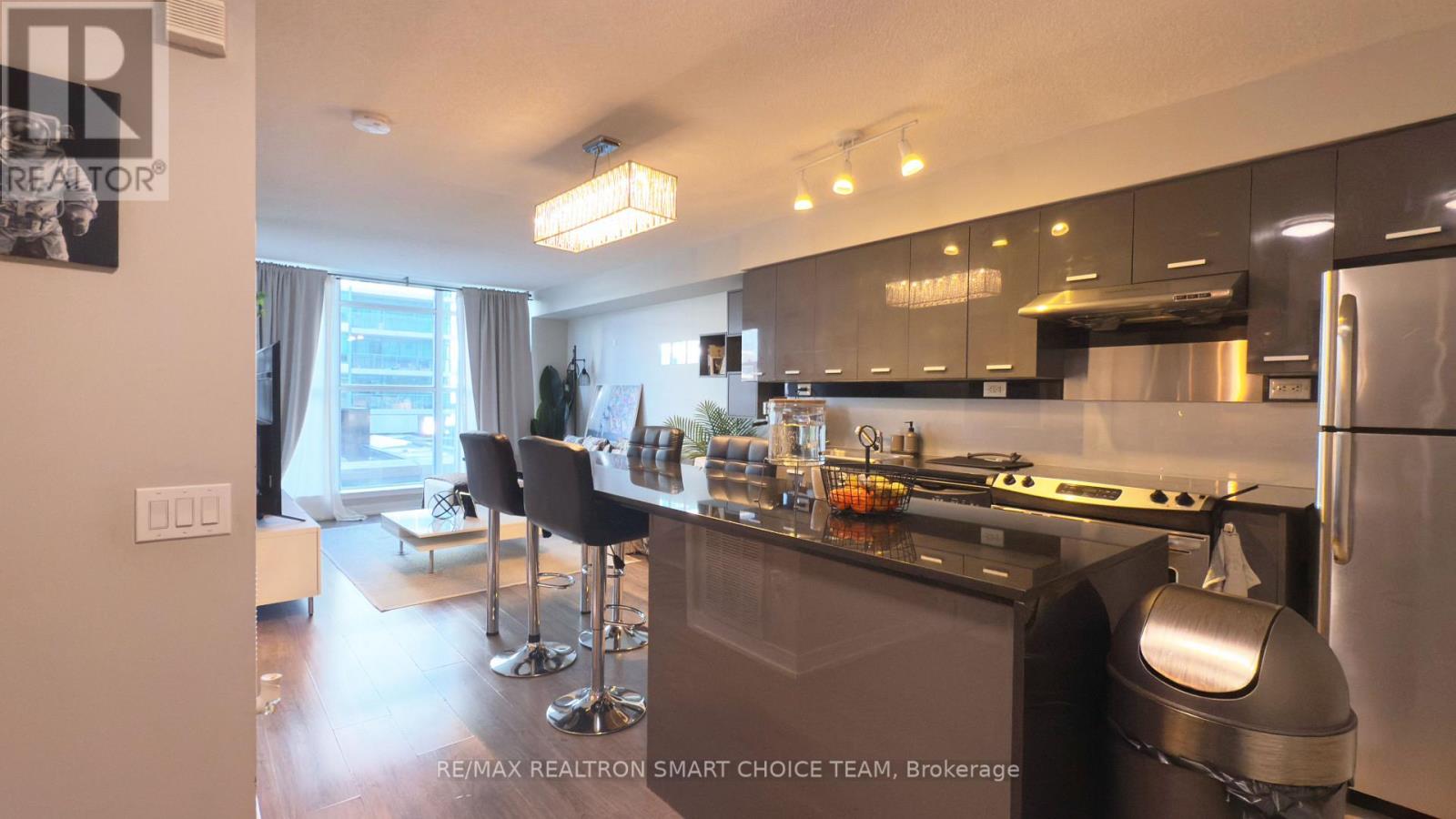 215 - 19 Singer Court, Toronto (Bayview Village), Ontario  M2K 0B2 - Photo 4 - C12035449