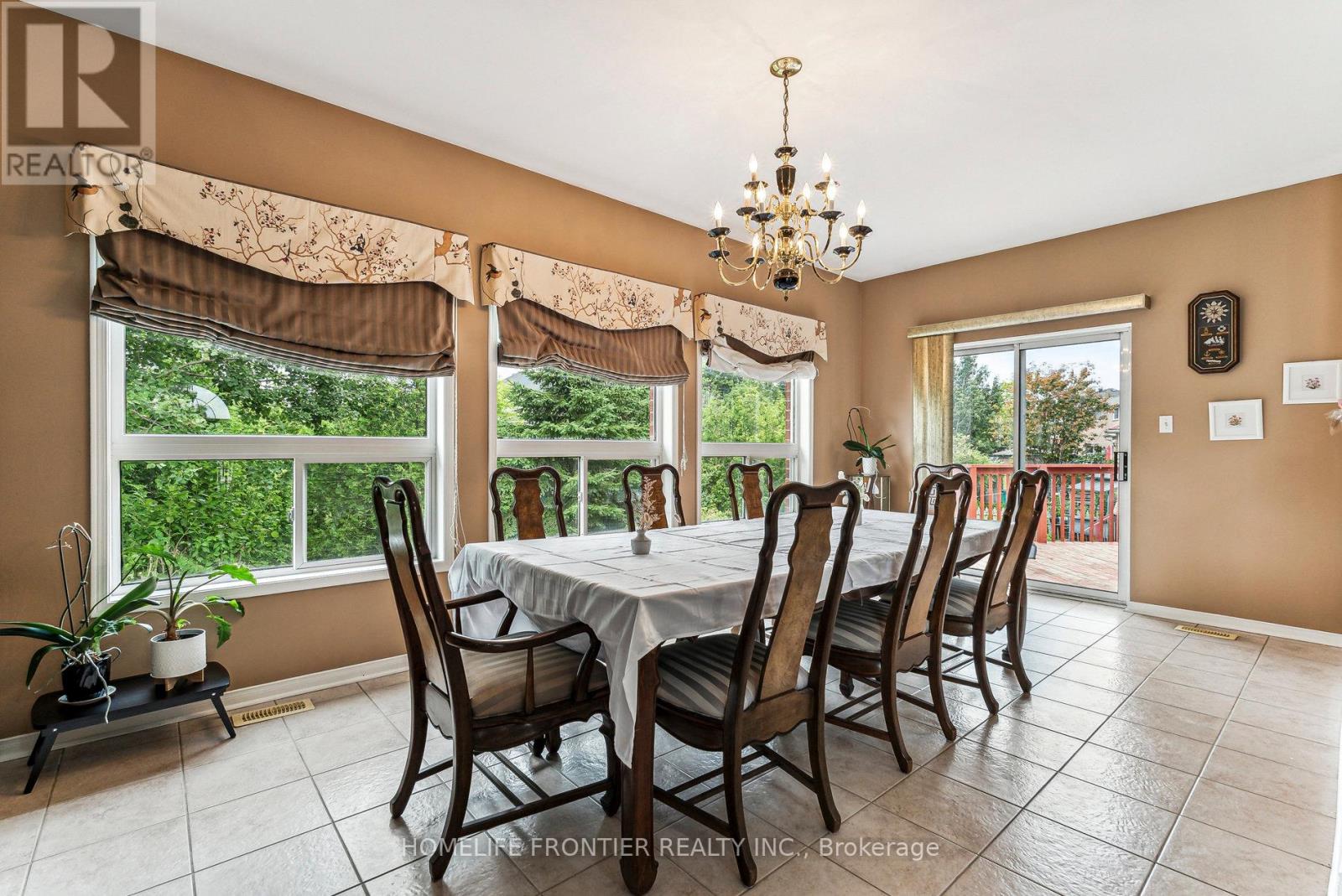 1906 Webster Boulevard W, Innisfil, Ontario  L9S 2A6 - Photo 2 - N12034561
