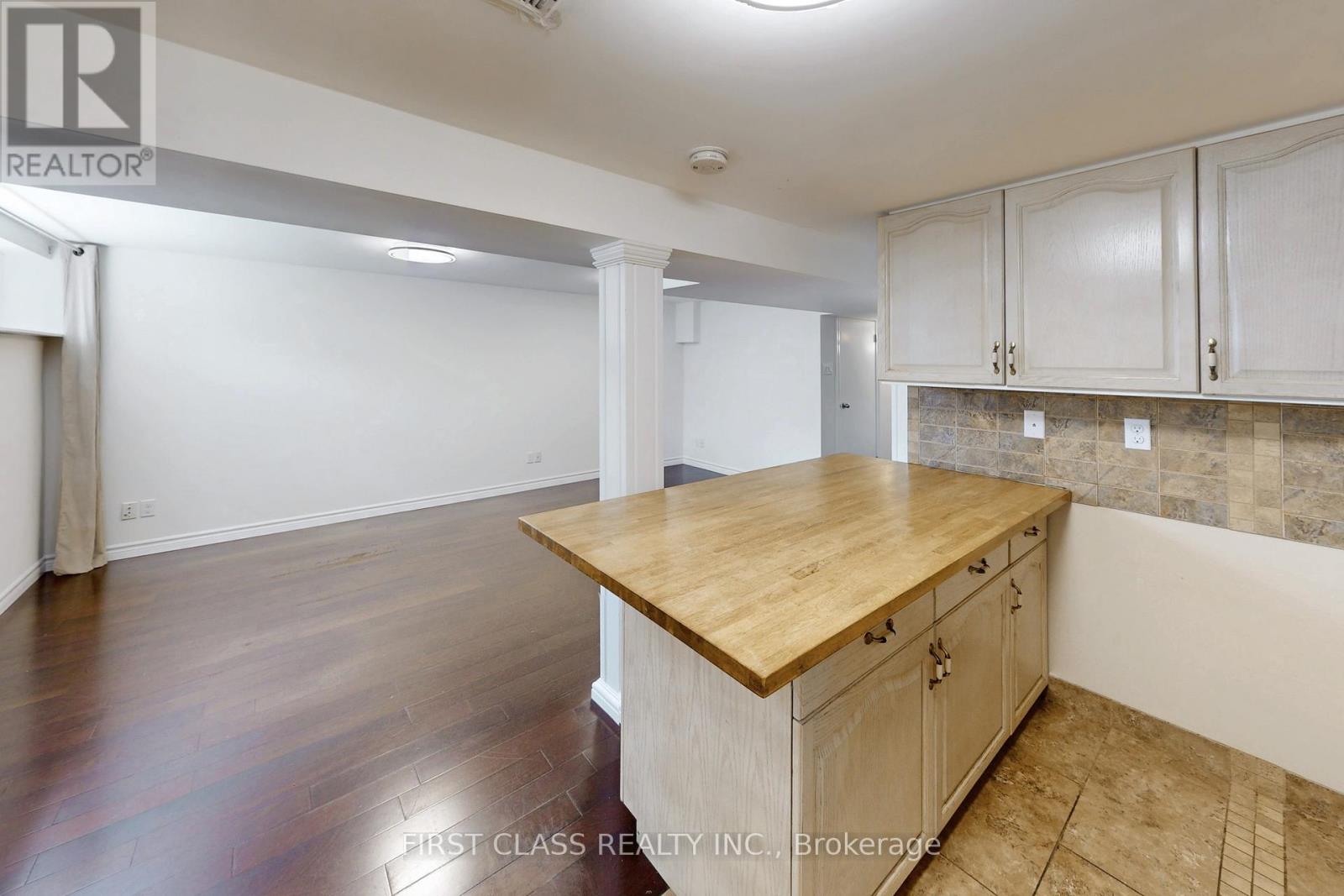 204 Pemberton Avenue, Toronto, Ontario  M2M 1Y4 - Photo 37 - C12035483