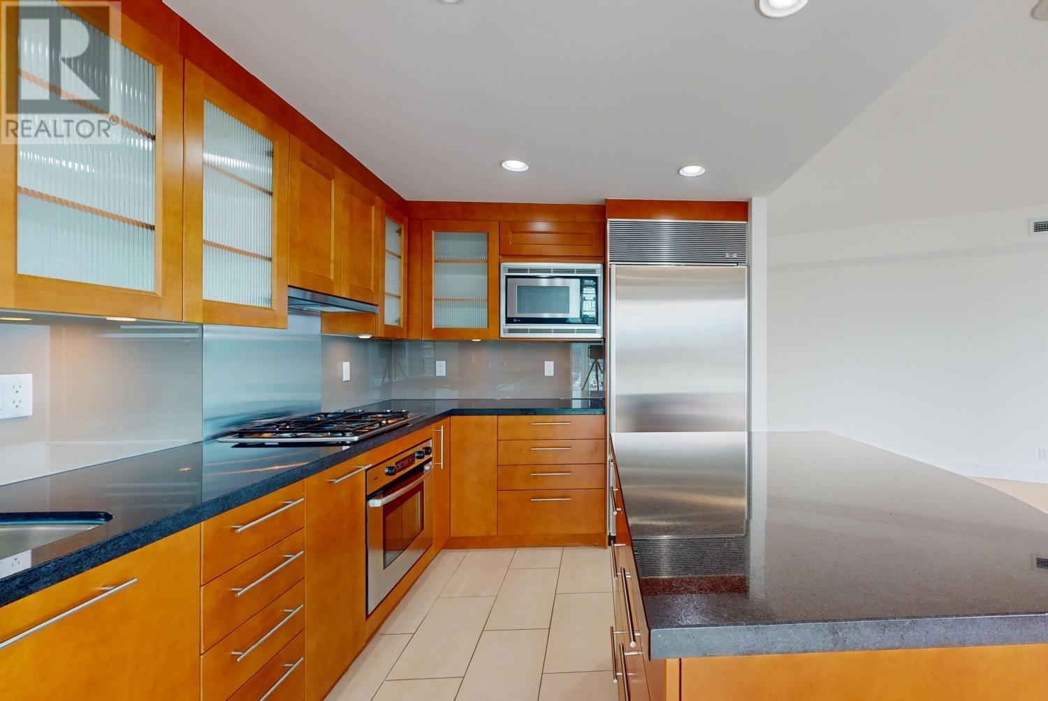 Listing Picture 12 of 40 : 1004 1650 BAYSHORE DRIVE, Vancouver / 溫哥華 - 魯藝地產 Yvonne Lu Group - MLS Medallion Club Member