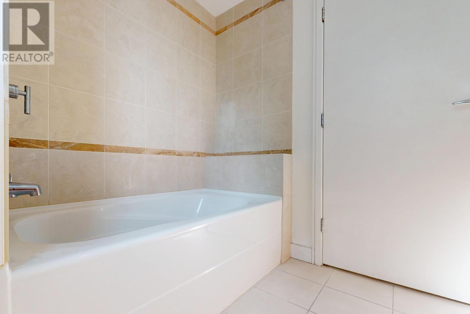 Listing Picture 34 of 40 : 1004 1650 BAYSHORE DRIVE, Vancouver / 溫哥華 - 魯藝地產 Yvonne Lu Group - MLS Medallion Club Member