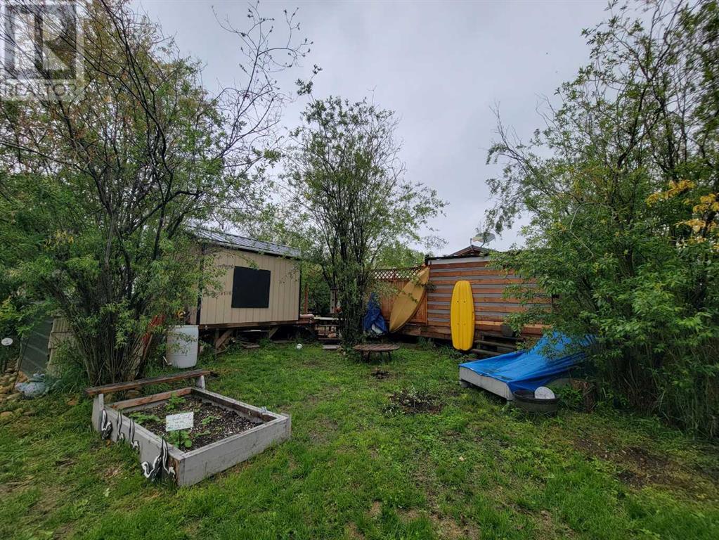 101a Hwy 2, Faust, Alberta  T0G 0X0 - Photo 21 - A2204653