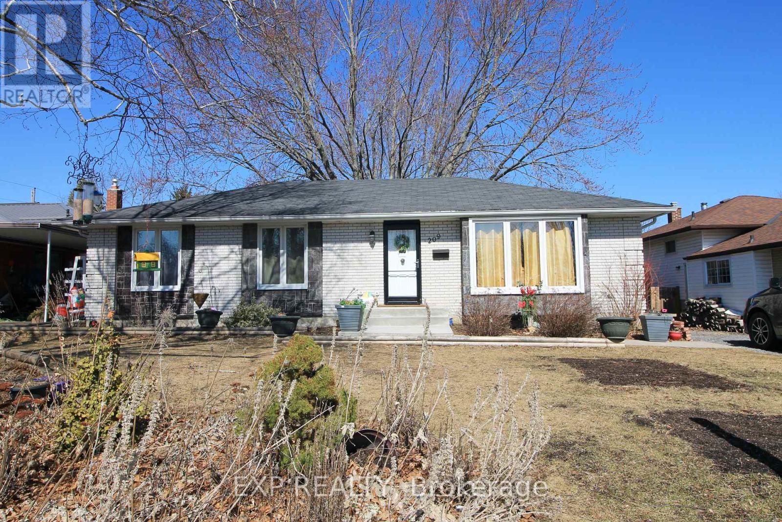 Property at 209 KING STREET image 1