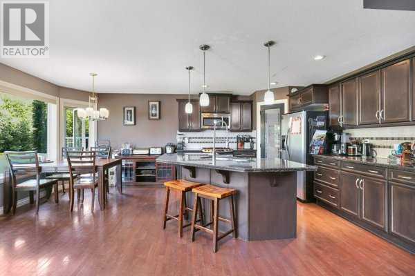 Property at 16 Oakwood Close image 5