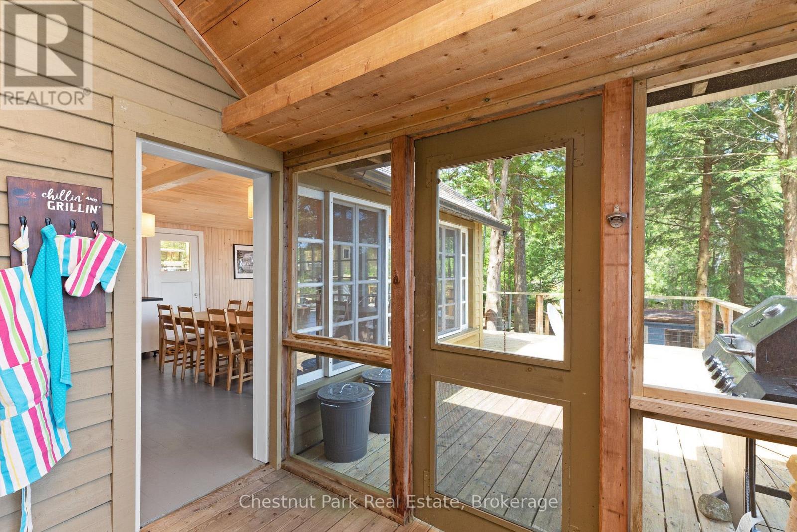 29 Island 26lm, Gravenhurst (Muskoka (S)), Ontario  P1P 1R2 - Photo 11 - X12035465