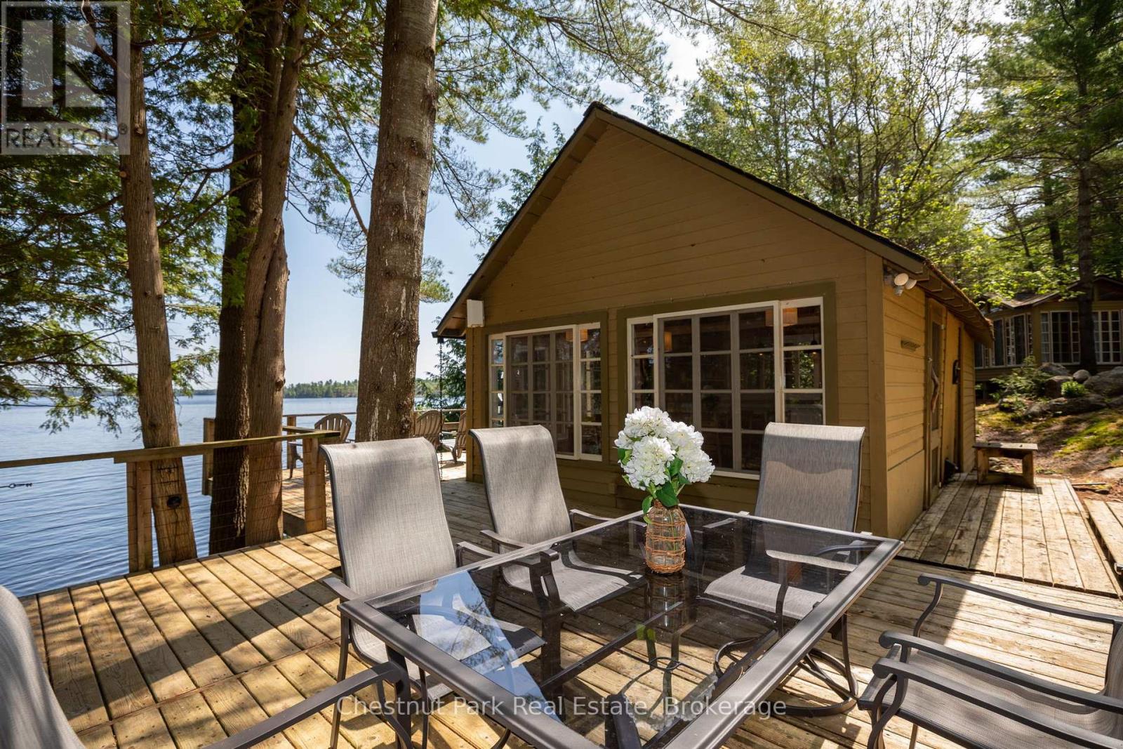29 Island 26lm, Gravenhurst (Muskoka (S)), Ontario  P1P 1R2 - Photo 19 - X12035465