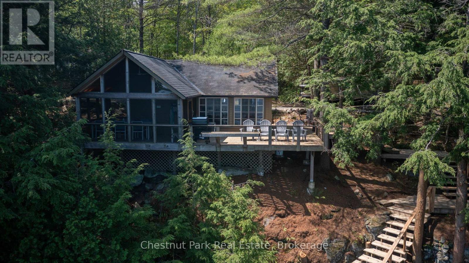29 Island 26lm, Gravenhurst (Muskoka (S)), Ontario  P1P 1R2 - Photo 8 - X12035465