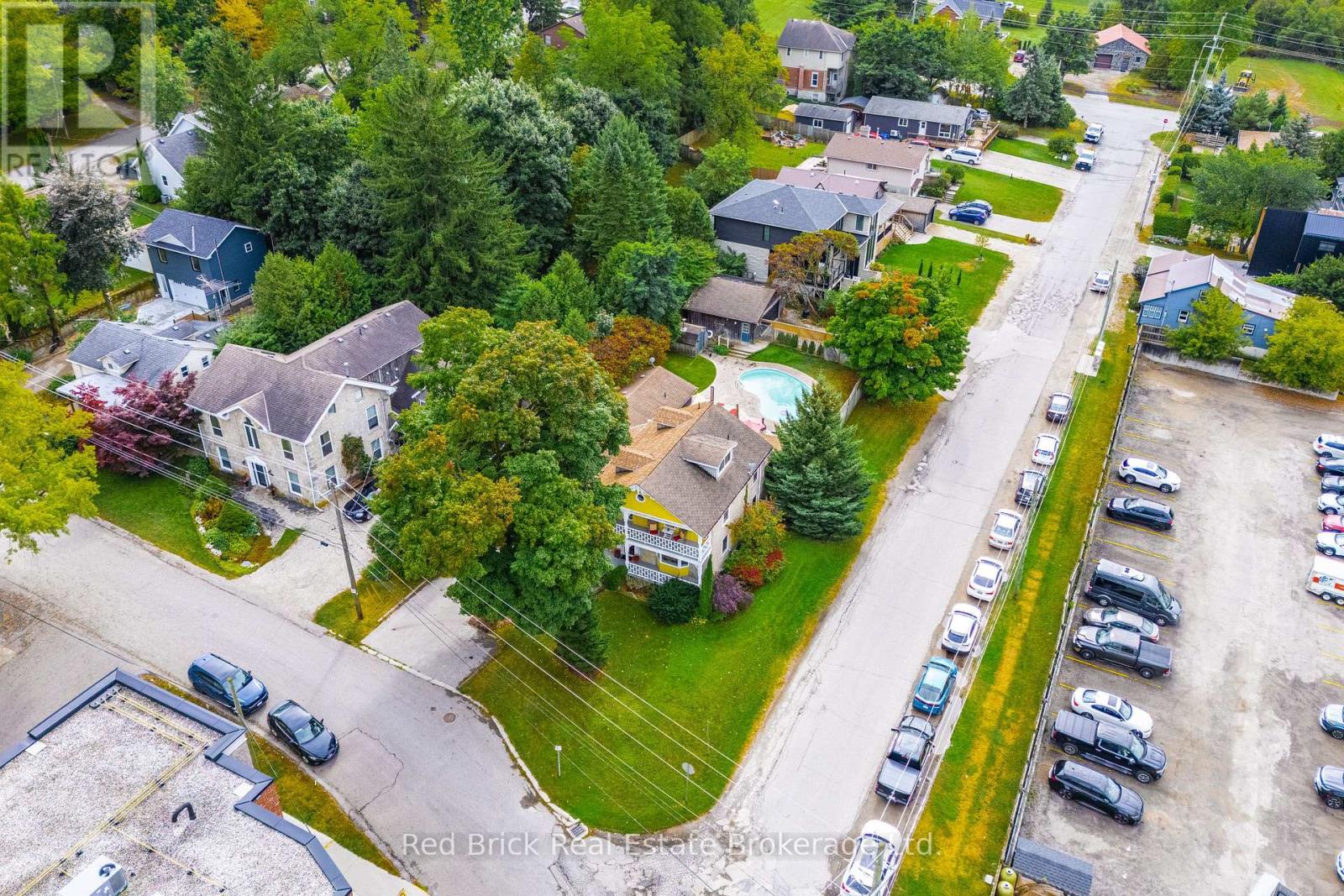 53 Victoria Street, Centre Wellington, Ontario  N0B 1S0 - Photo 2 - X12035534