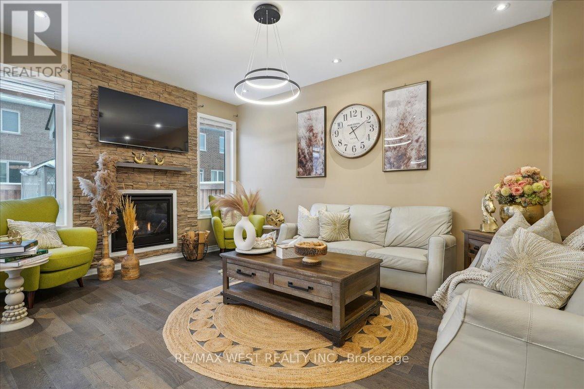 Property at 120 WESTFIELD DRIVE image 3