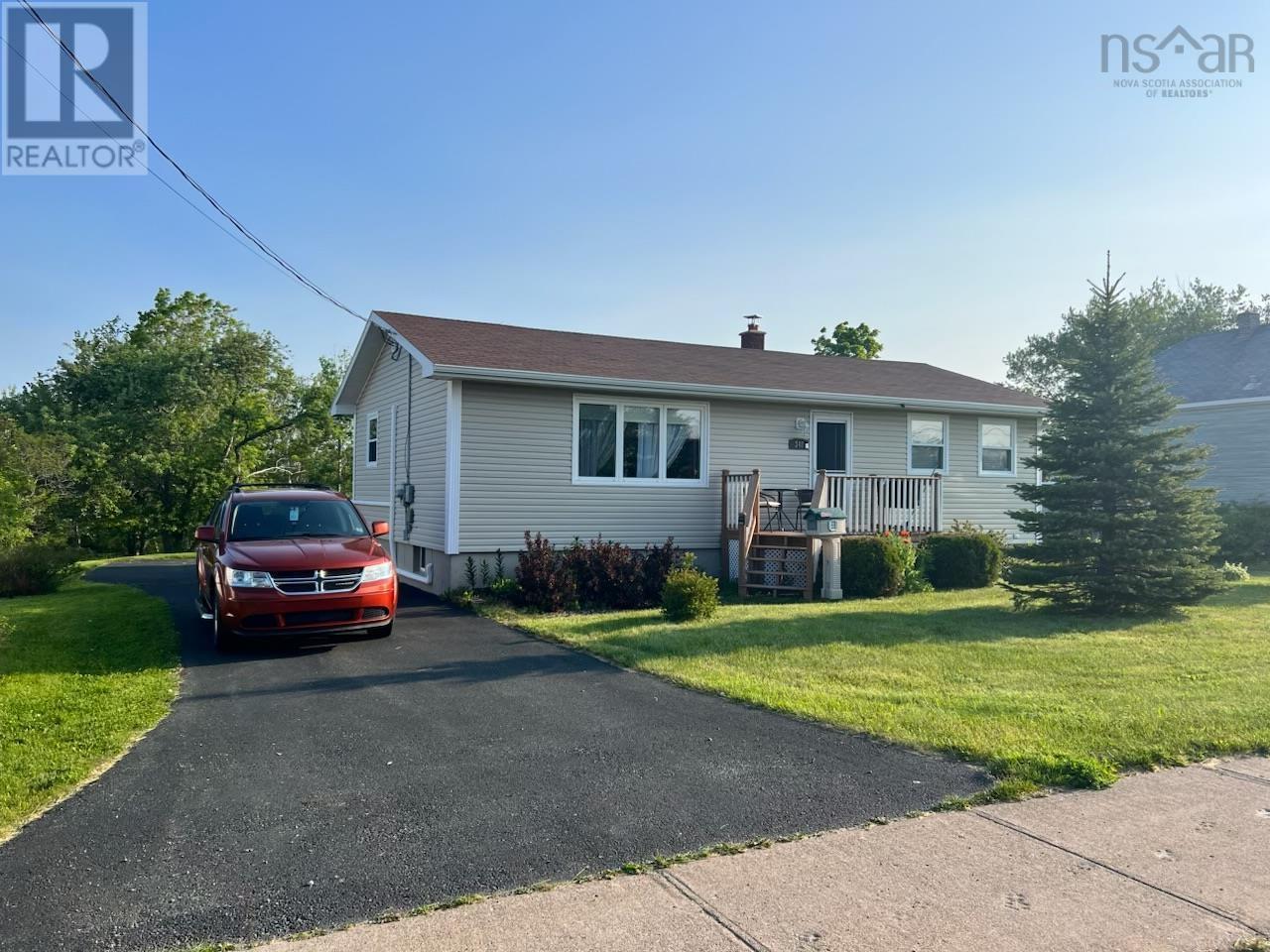 348 Reserve Street, glace bay, Nova Scotia