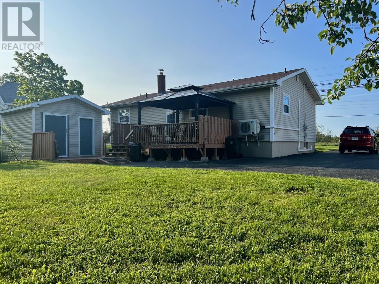 348 Reserve Street, Glace Bay, Nova Scotia  B1A 4W6 - Photo 2 - 202505554