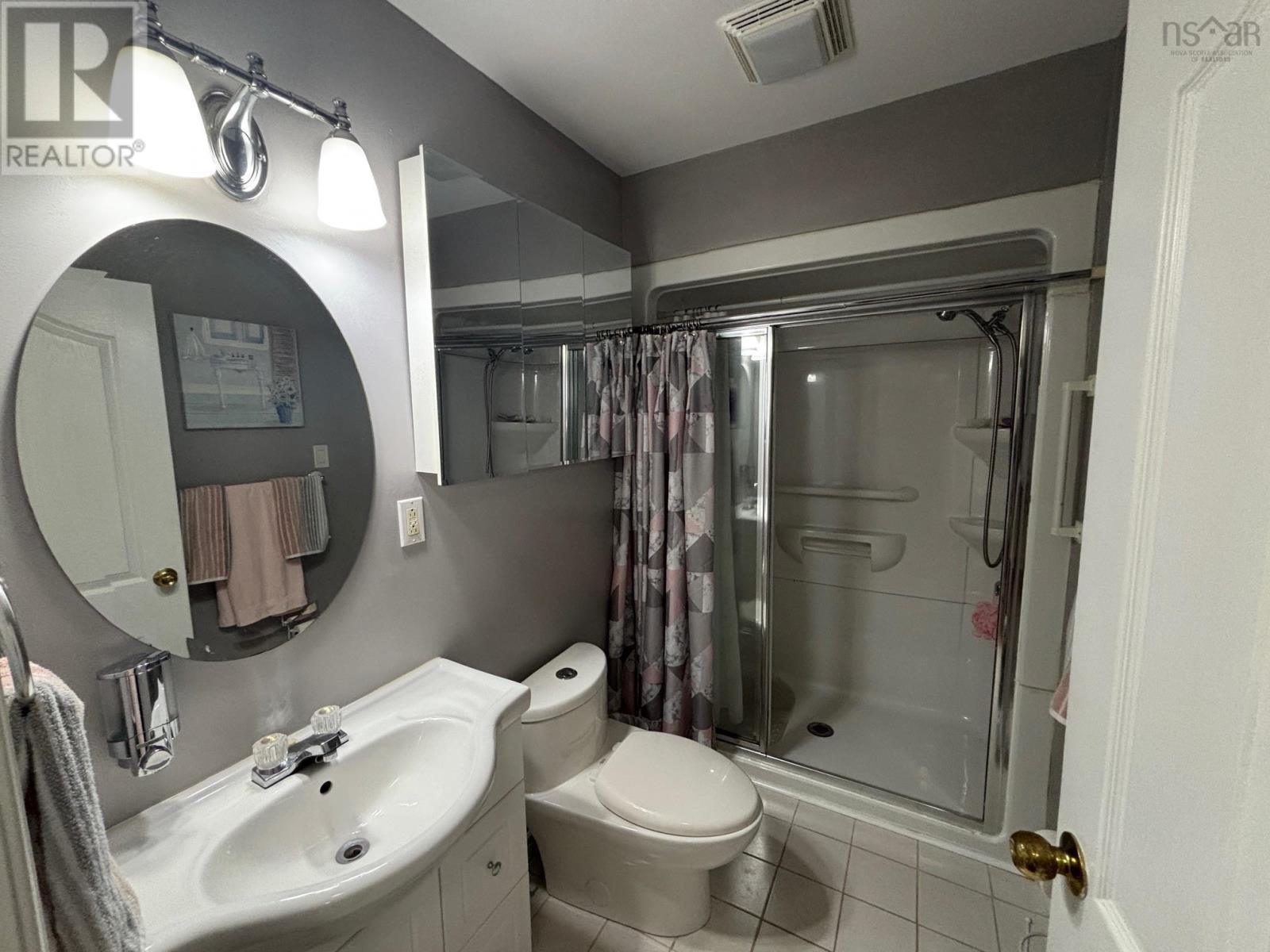 348 Reserve Street, Glace Bay, Nova Scotia  B1A 4W6 - Photo 4 - 202505554