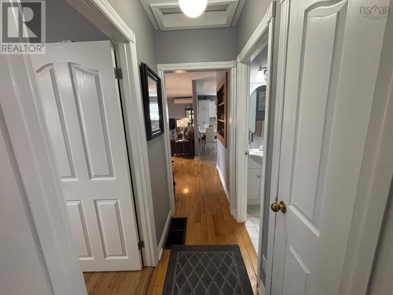 348 Reserve Street, Glace Bay, Nova Scotia  B1A 4W6 - Photo 7 - 202505554