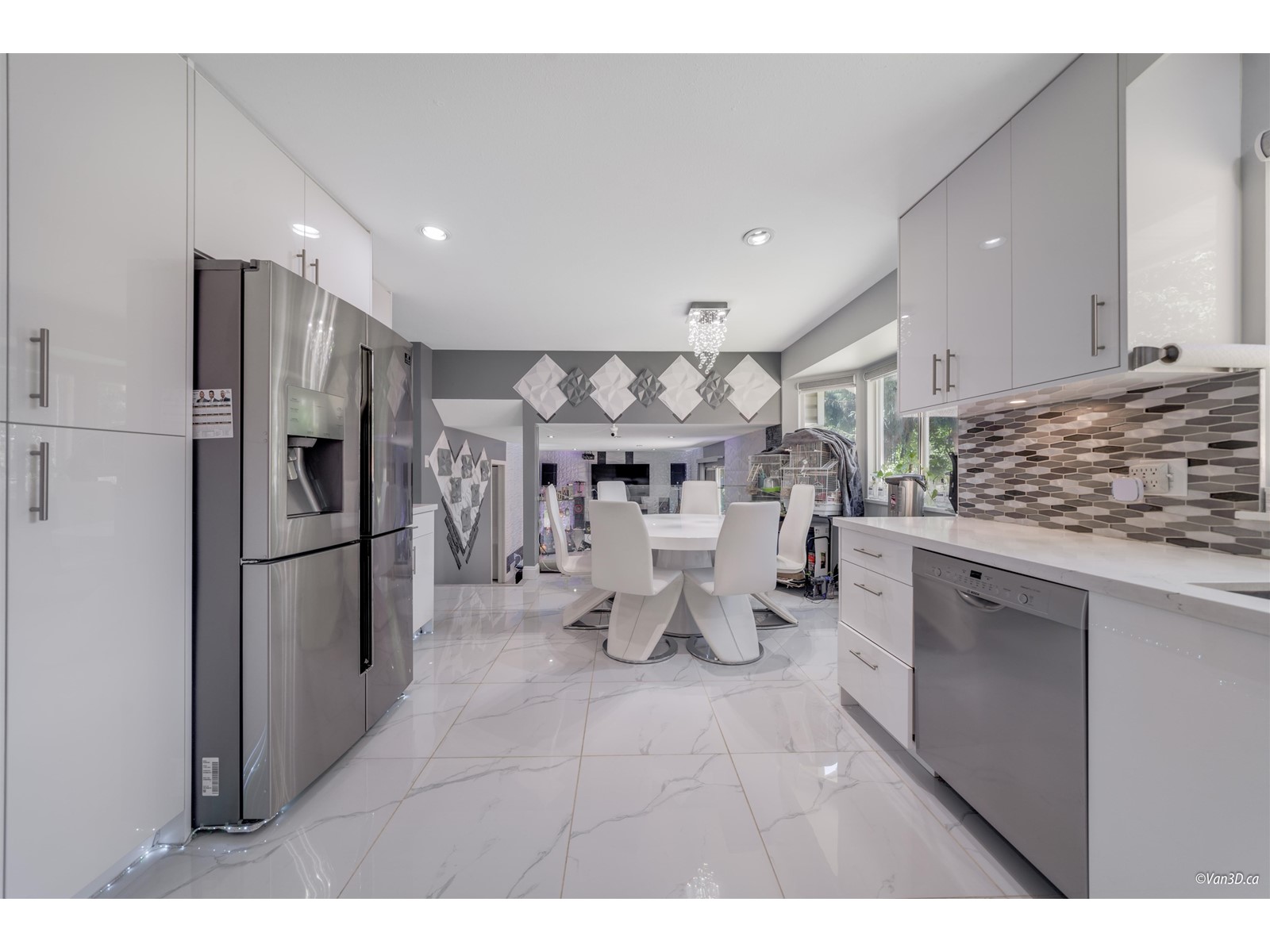 6841 142a Street, Surrey, British Columbia  V3W 0P3 - Photo 11 - R2969942