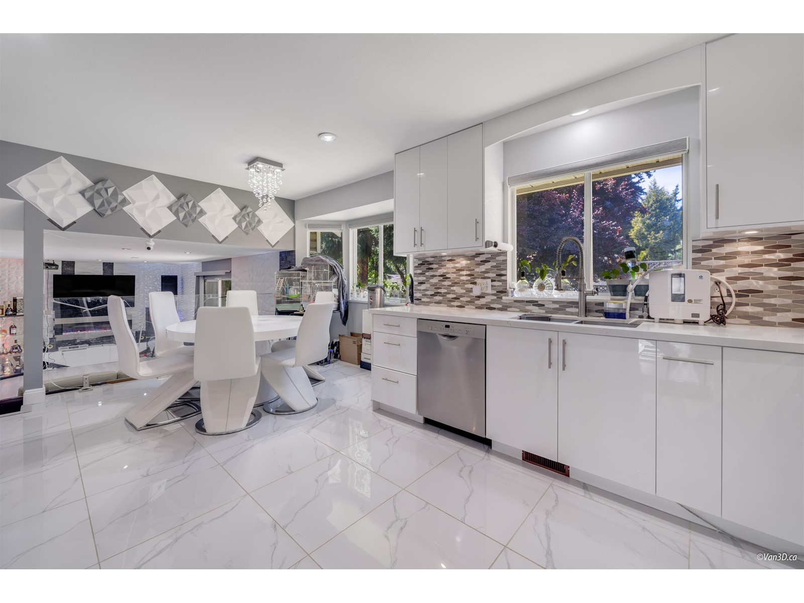 6841 142a Street, Surrey, British Columbia  V3W 0P3 - Photo 9 - R2969942