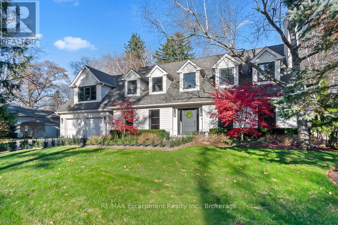 Property at 205 FORESTWOOD DRIVE image 2