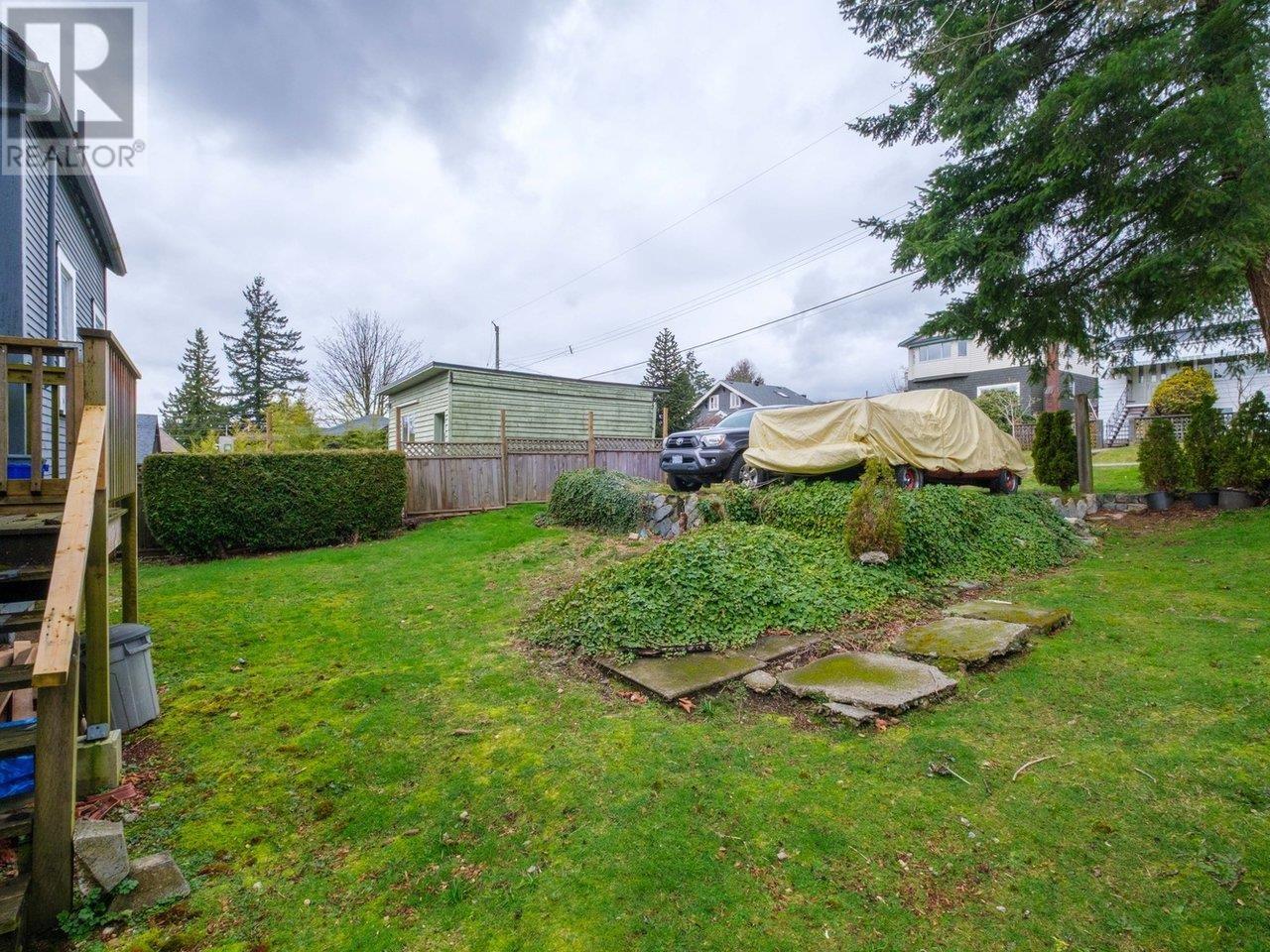 418 E Keith Road, North Vancouver, British Columbia  V7L 1V9 - Photo 13 - R2980852