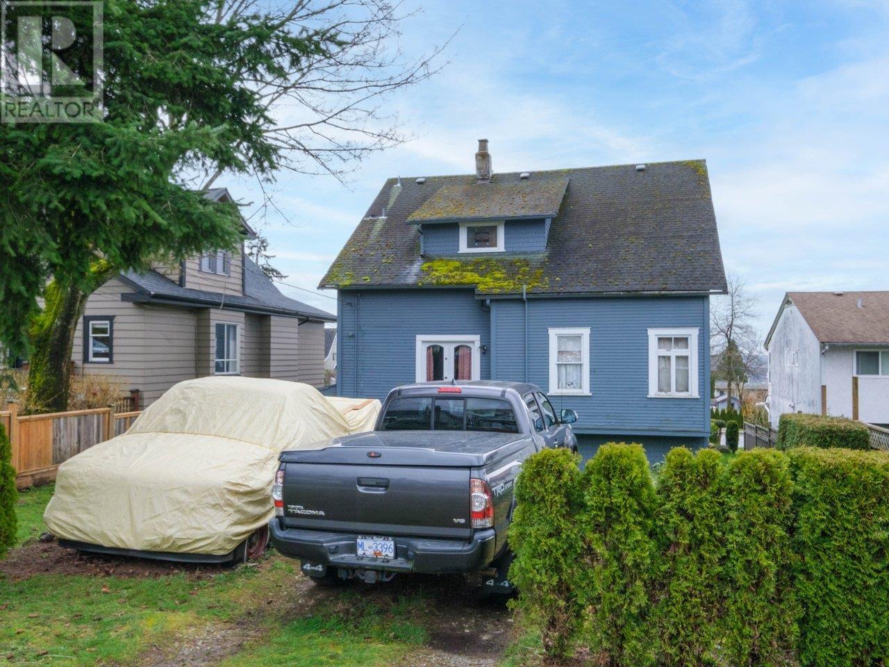 418 E Keith Road, North Vancouver, British Columbia  V7L 1V9 - Photo 15 - R2980852