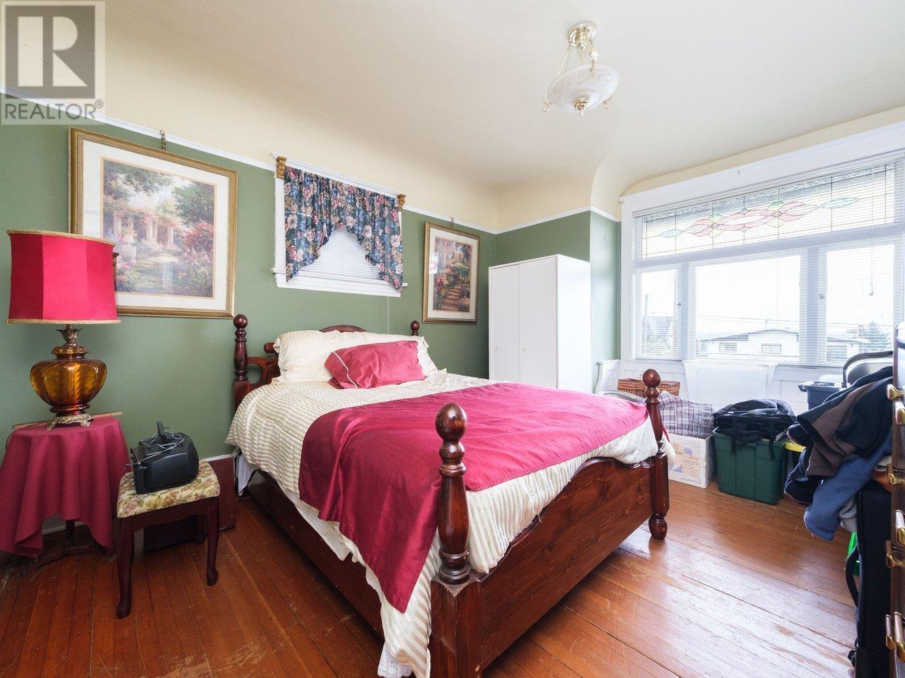 418 E Keith Road, North Vancouver, British Columbia  V7L 1V9 - Photo 9 - R2980852