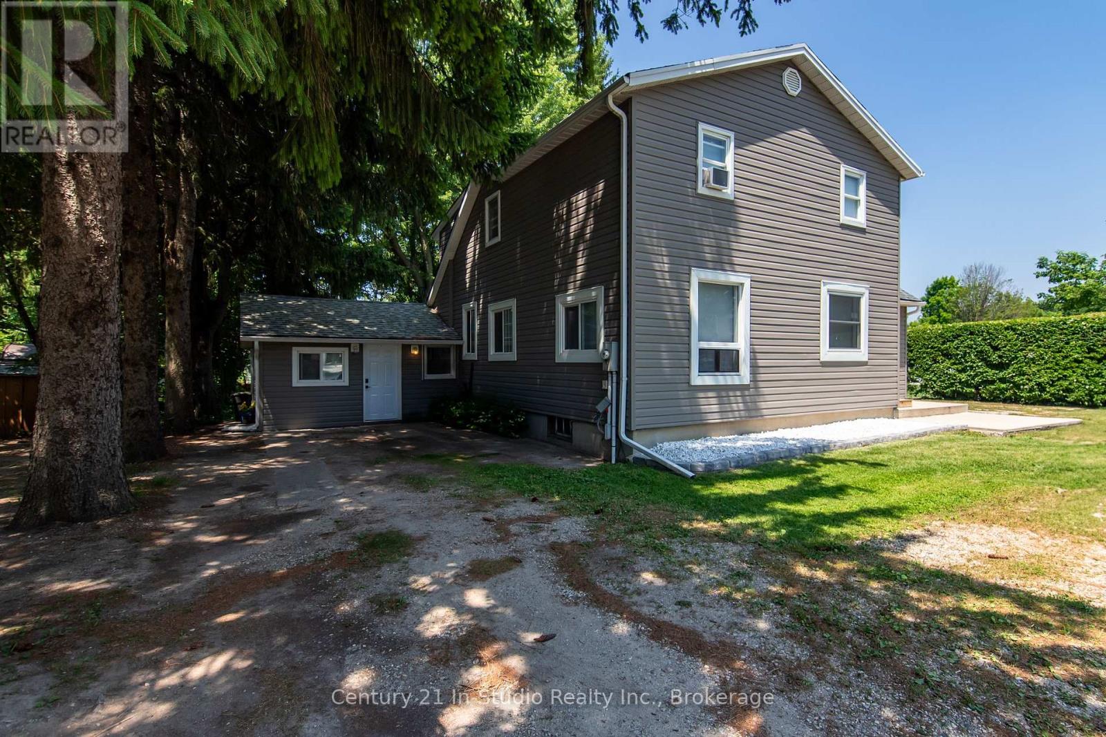 103 King Street, Kincardine, Ontario  N0G 2T0 - Photo 2 - X12035558