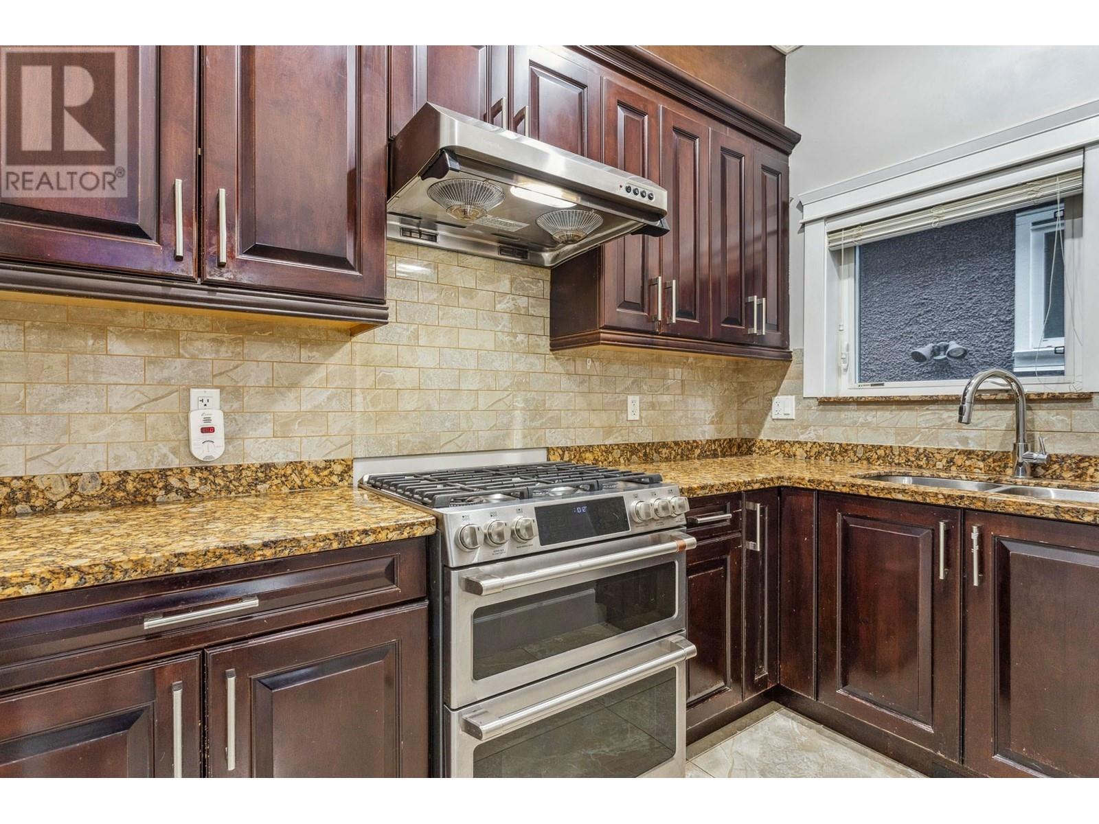 1037 E 50th Avenue, Vancouver, British Columbia  V5X 1B7 - Photo 7 - R2980661