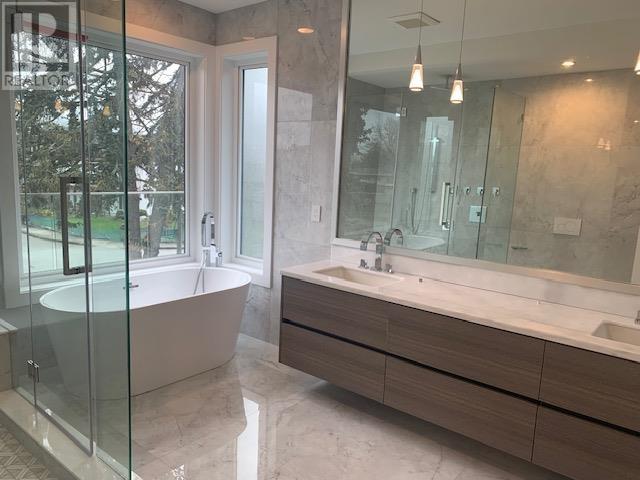 8251 Rideau Drive, Richmond, British Columbia  V6Y 2E8 - Photo 14 - R2980821