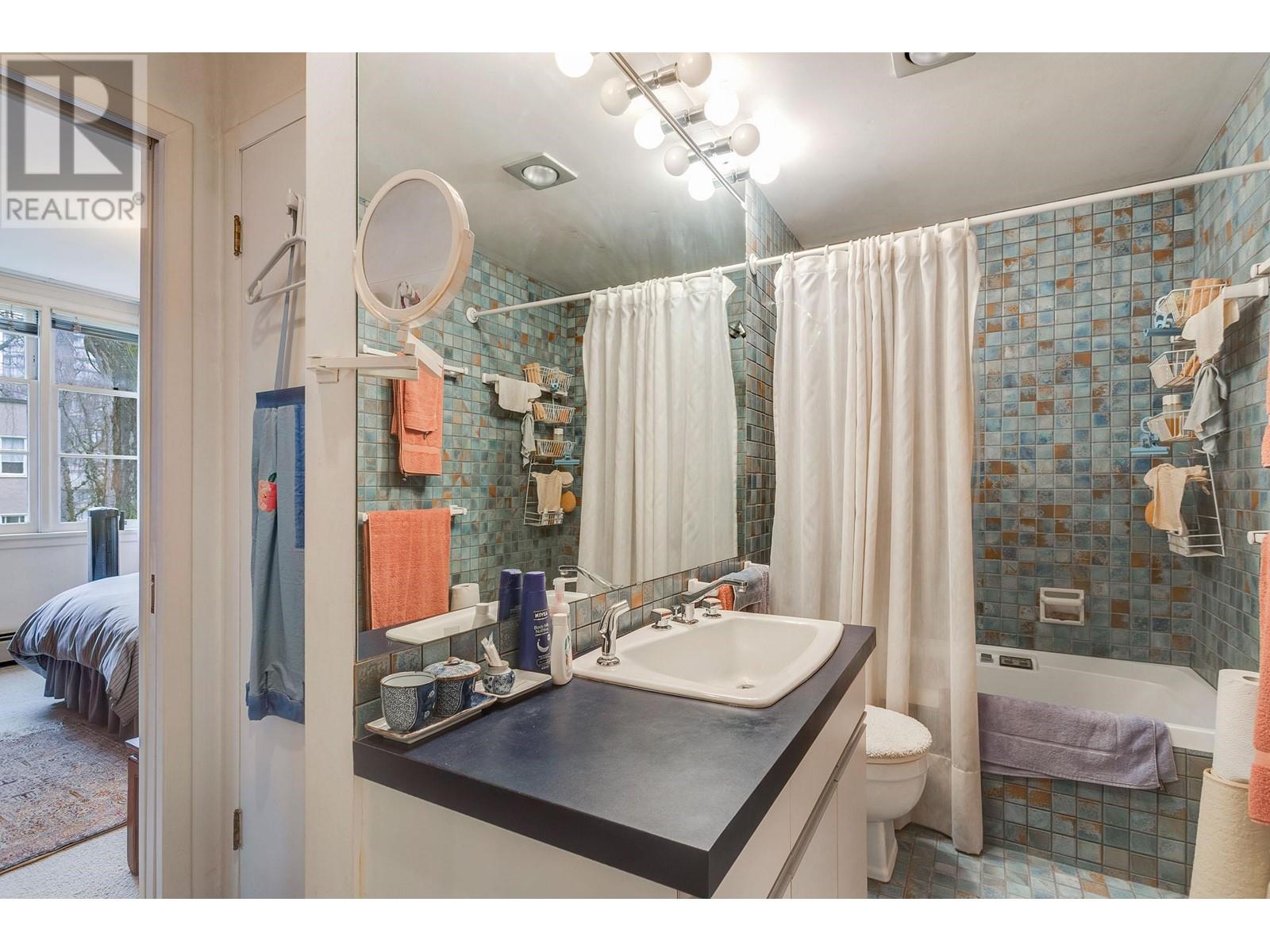 201 1565 Burnaby Street, Vancouver, British Columbia  V6G 1X1 - Photo 25 - R2980571