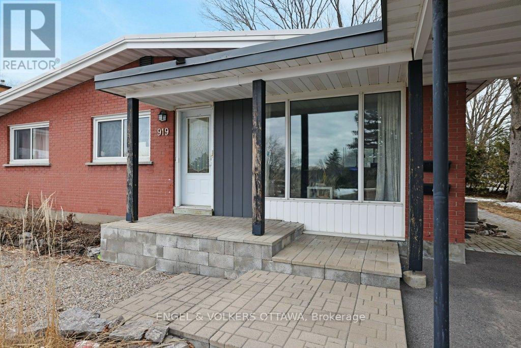 Property at 919 BERMUDA AVENUE image 2