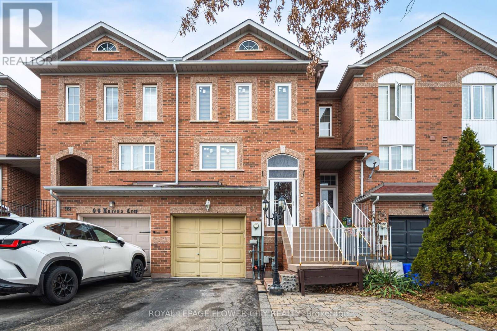 97 LUCENA CRESCENT, Vaughan, Ontario