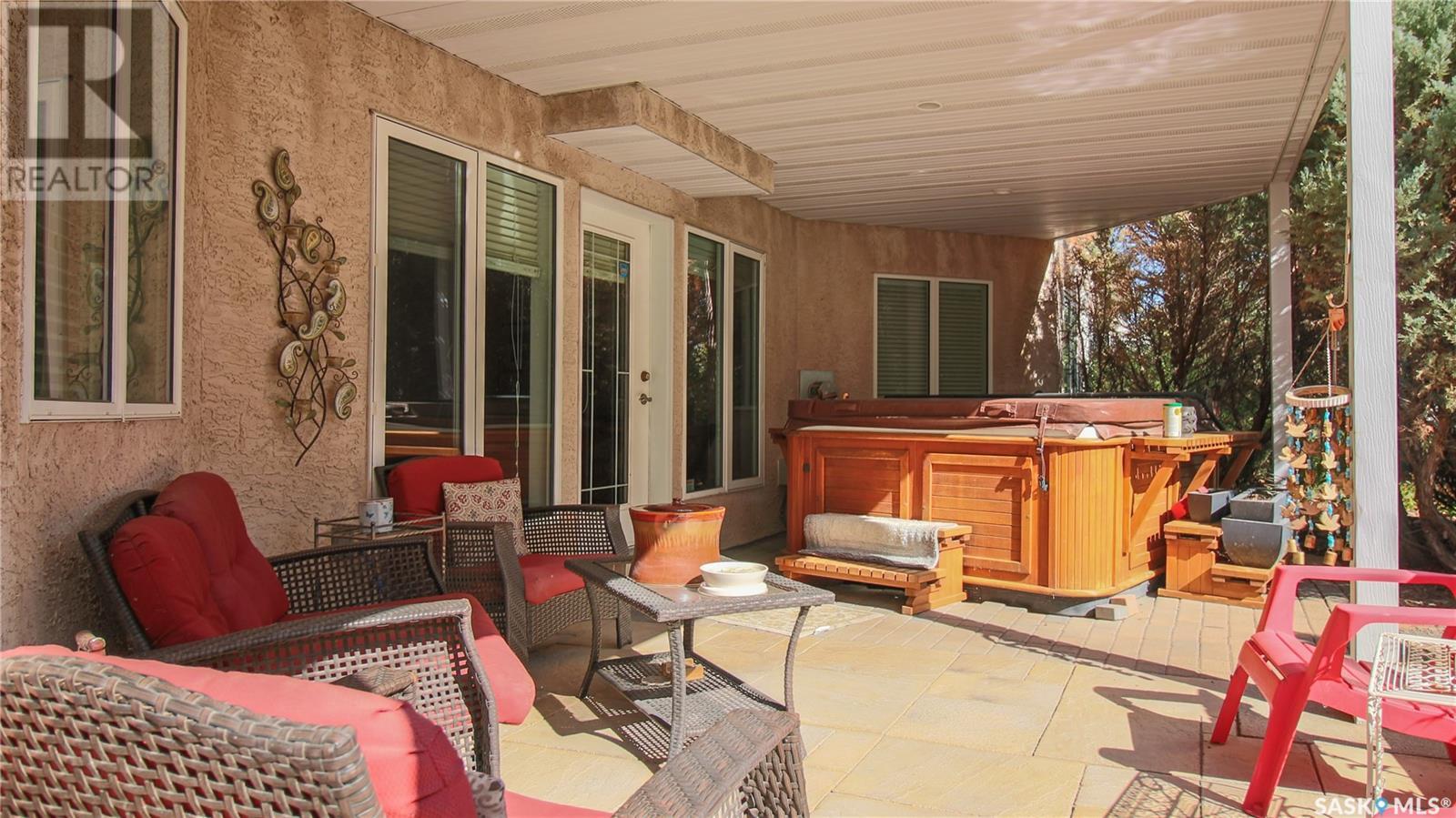 Property at 22 Lott ROAD image 4