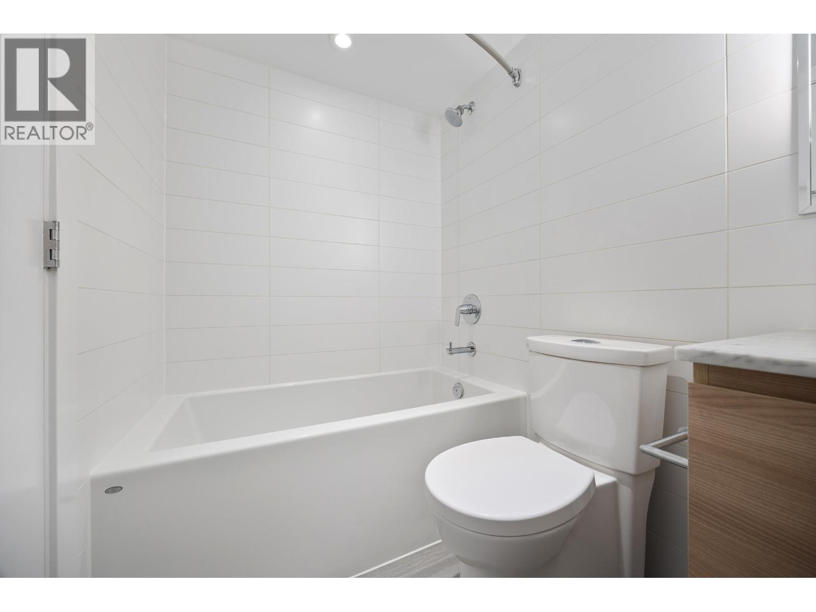 2102 908 Quayside Drive, New Westminster, British Columbia  V3M 0L4 - Photo 26 - R2978443