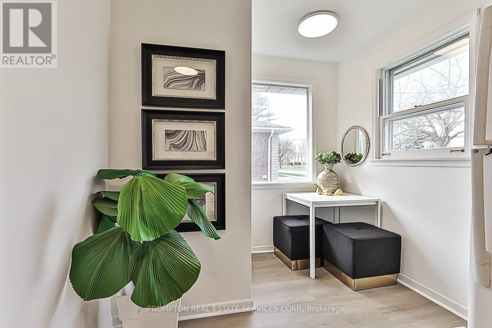 81 Maxome Avenue, Toronto, Ontario  M2M 3K2 - Photo 12 - C12035661