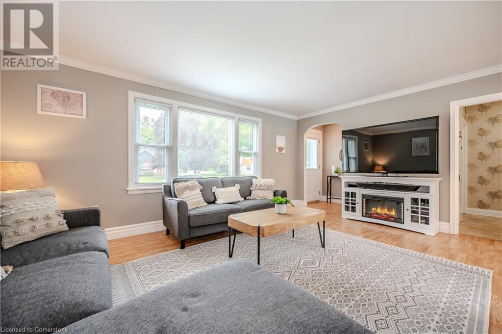 Property at 36814 CREDITON Road image 4