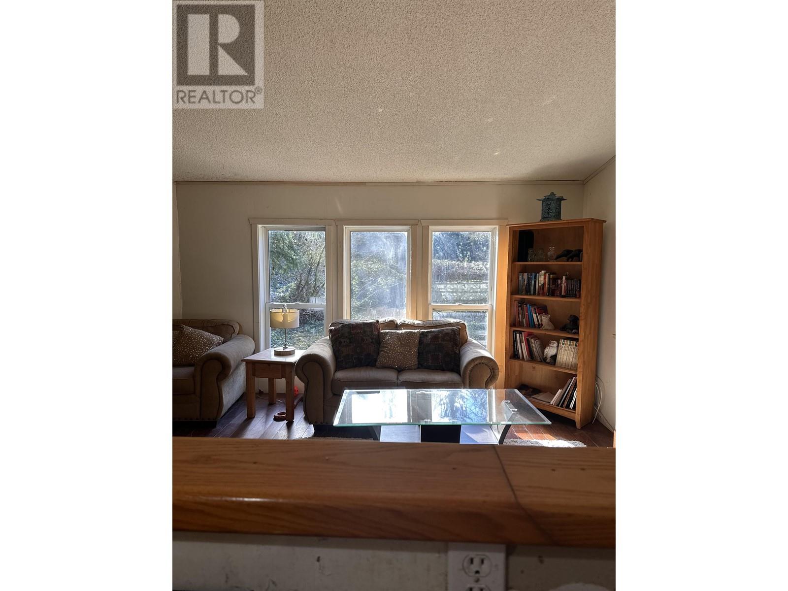 28444 Bell Avenue, Maple Ridge, British Columbia  V2W 1L3 - Photo 11 - R2968507