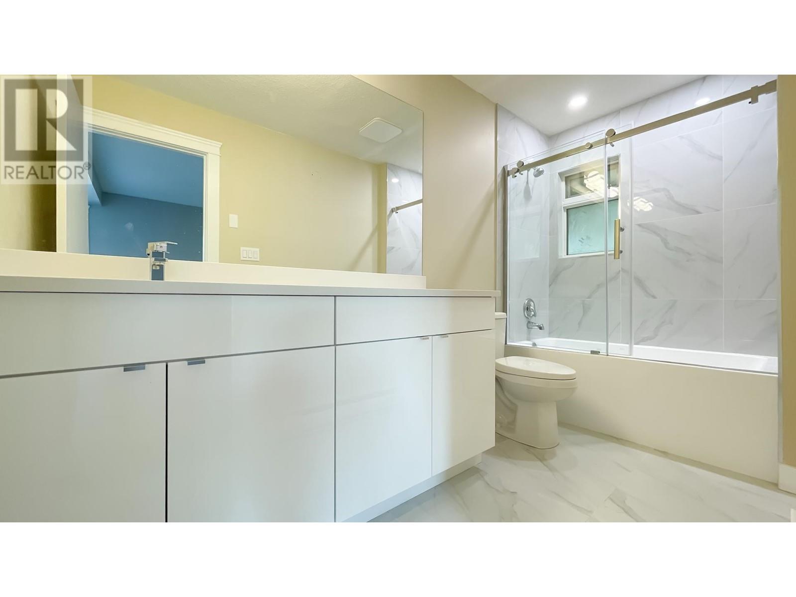 405 Dartmoor Drive, Coquitlam, British Columbia  V3K 5V3 - Photo 24 - R2980824