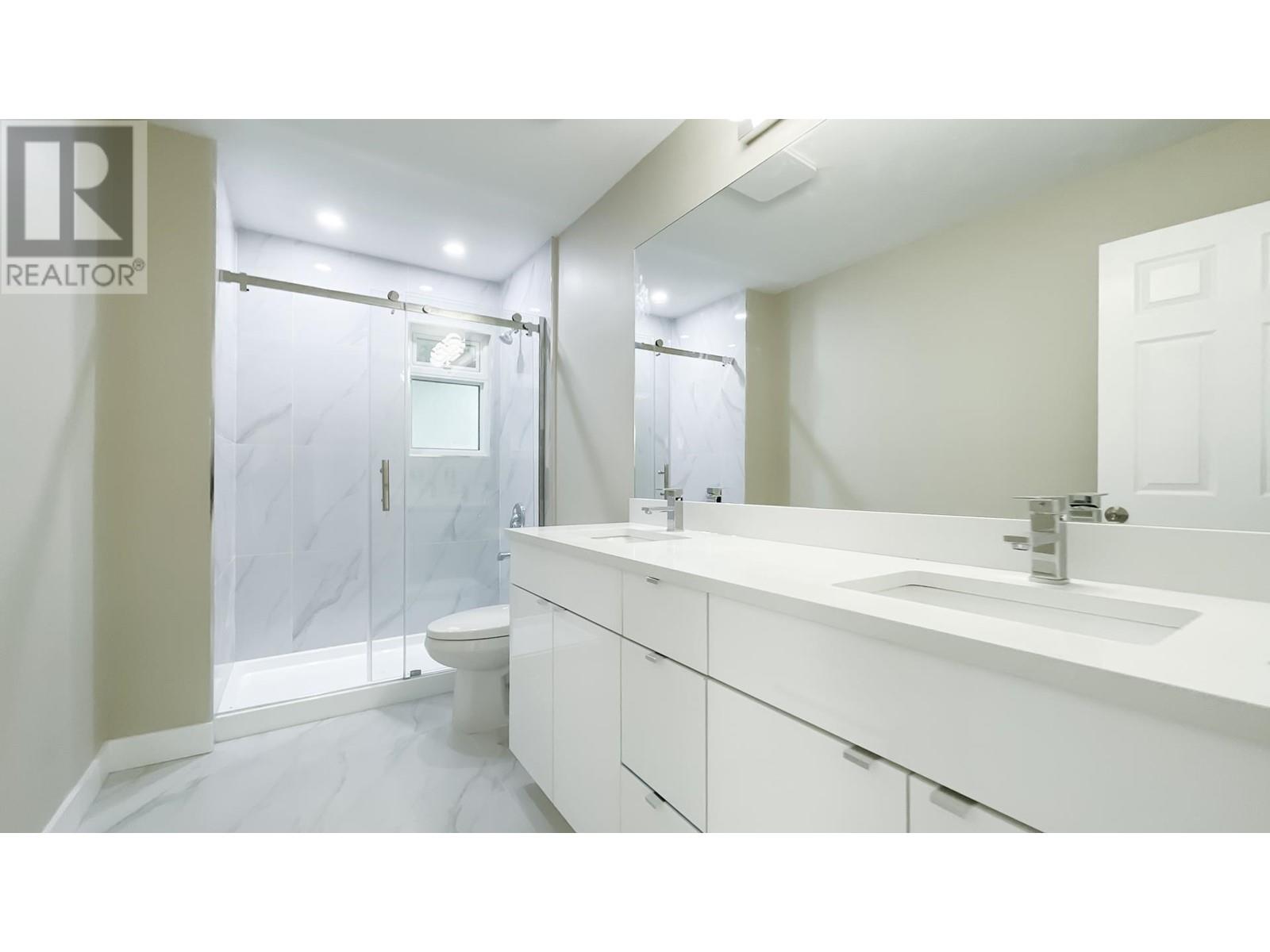 405 Dartmoor Drive, Coquitlam, British Columbia  V3K 5V3 - Photo 28 - R2980824
