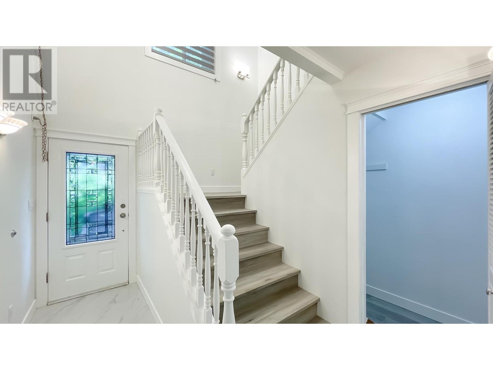405 Dartmoor Drive, Coquitlam, British Columbia  V3K 5V3 - Photo 16 - R2980824