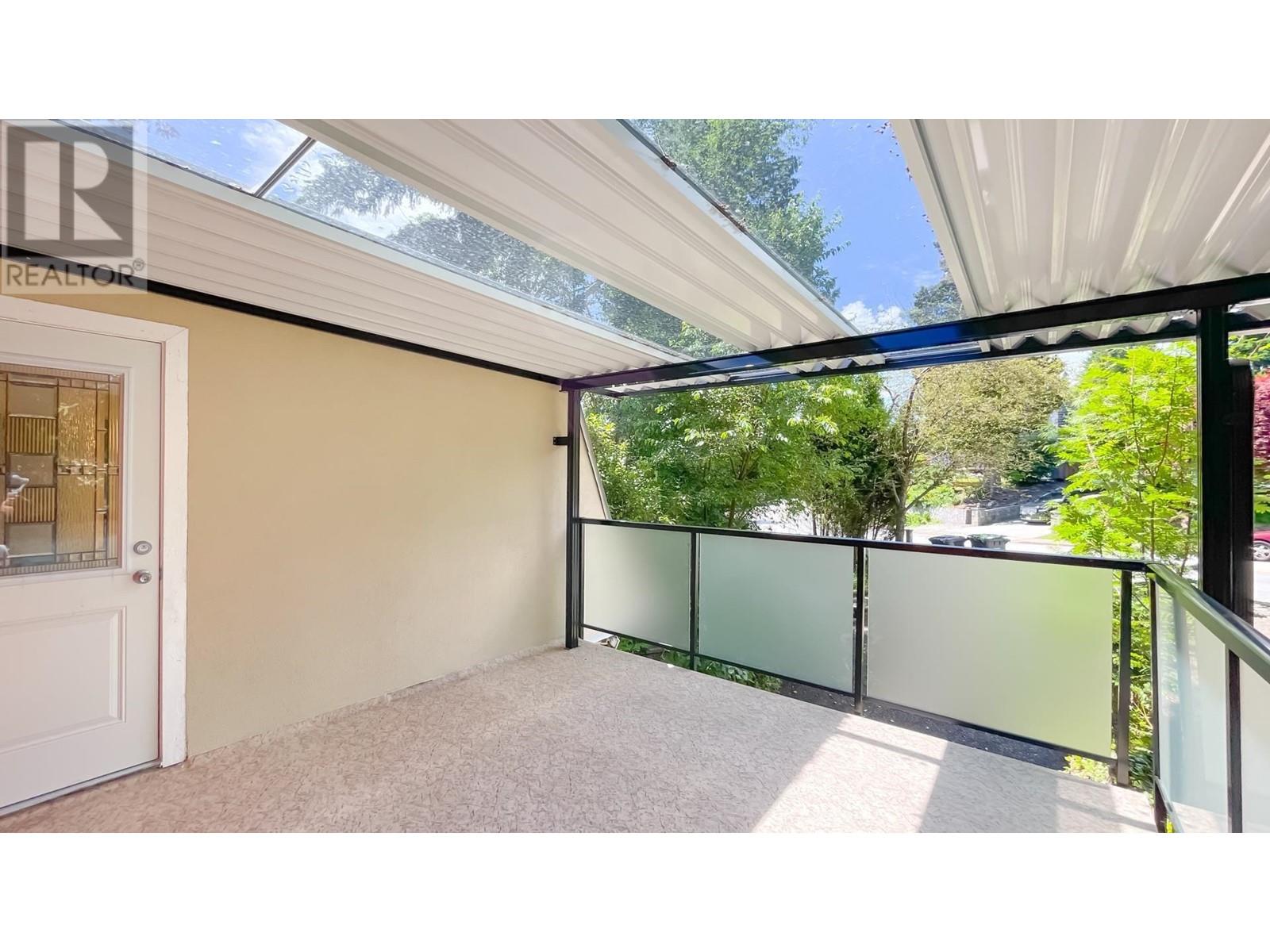 405 Dartmoor Drive, Coquitlam, British Columbia  V3K 5V3 - Photo 34 - R2980824