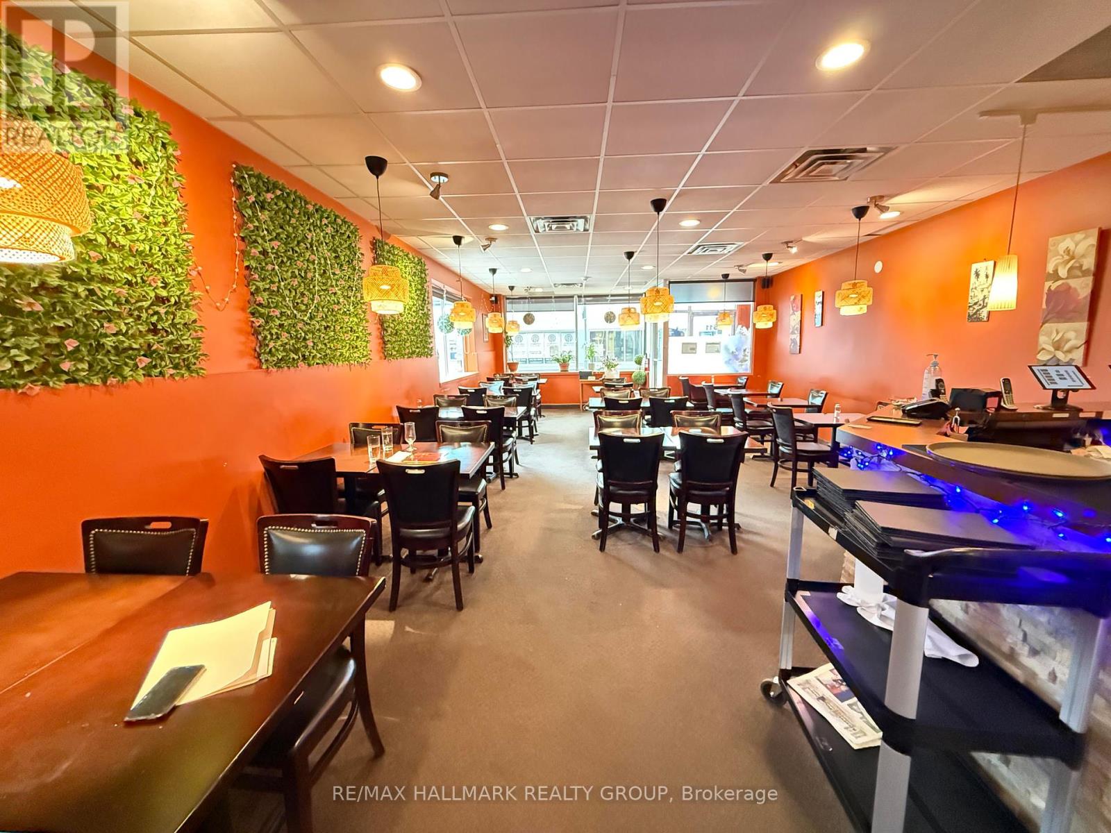511 Bank Street, Ottawa, Ontario  K2P 1Z5 - Photo 4 - X12035680