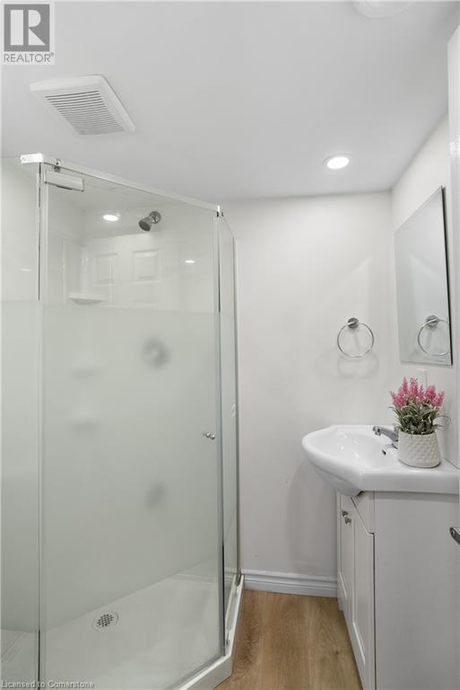 122 Chesterton Lane, Guelph, Ontario  N1E 7B8 - Photo 32 - 40709246