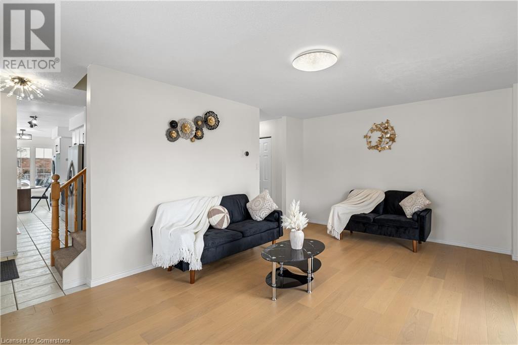 122 Chesterton Lane, Guelph, Ontario  N1E 7B8 - Photo 8 - 40709246