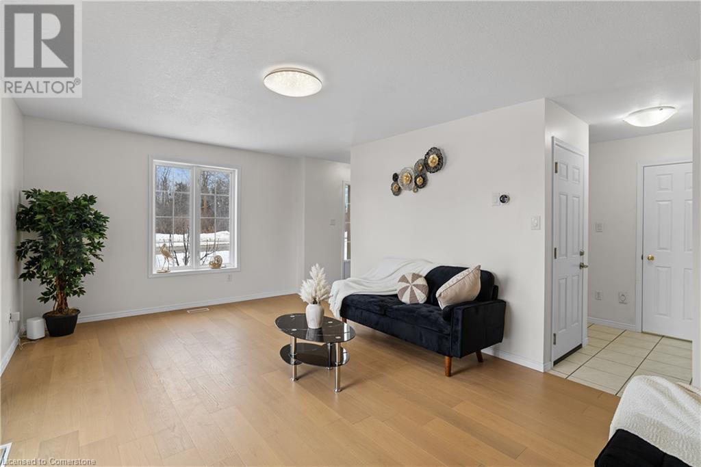 122 Chesterton Lane, Guelph, Ontario  N1E 7B8 - Photo 9 - 40709246