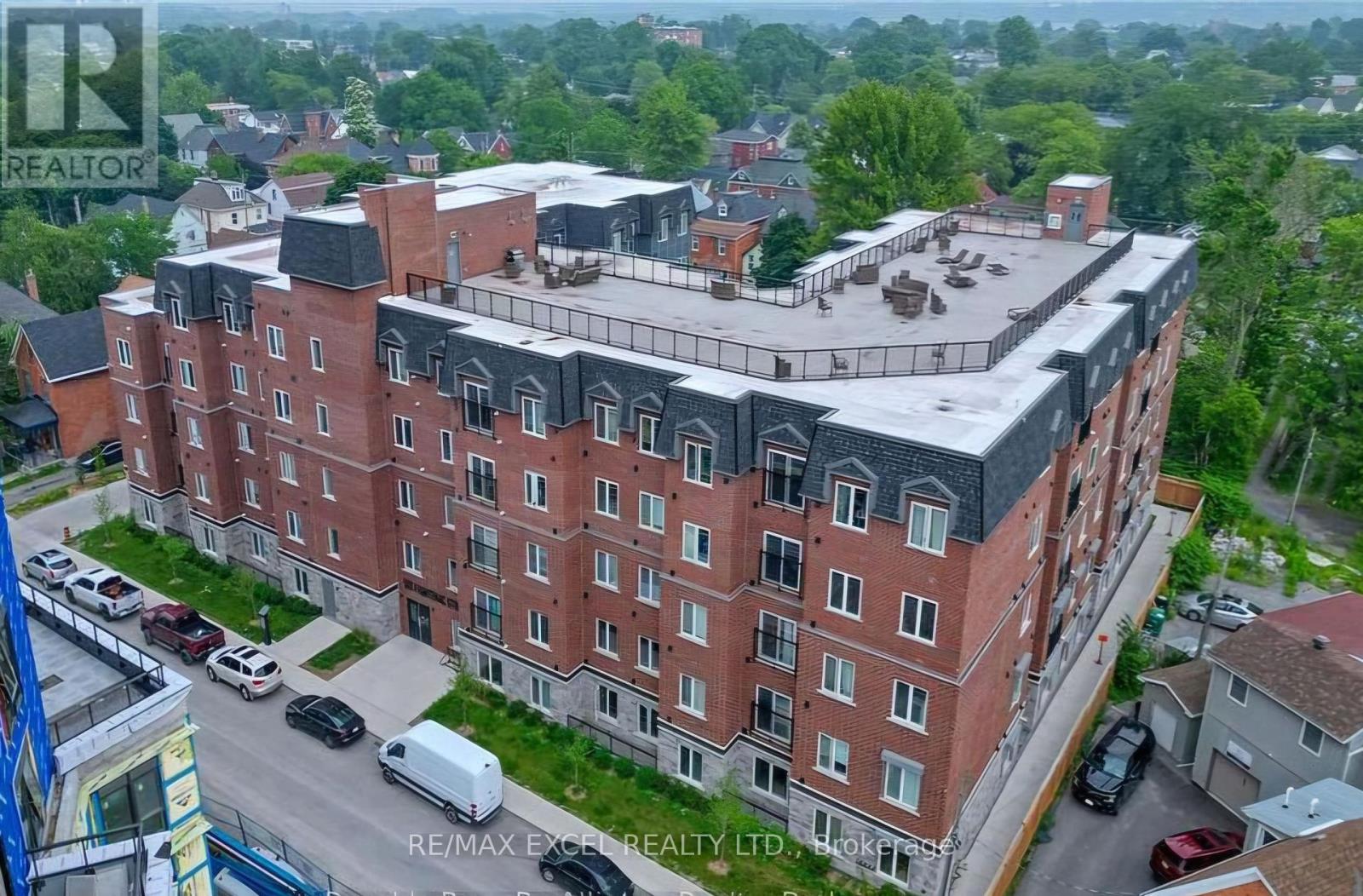 Property at 409 - 501 FRONTENAC STREET image 1