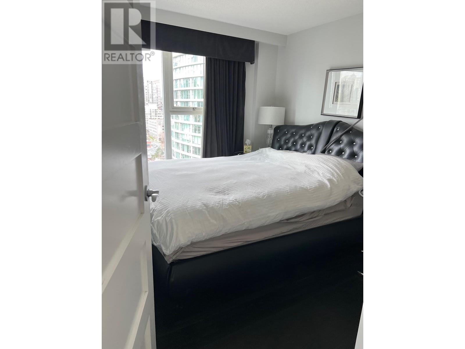 Listing Picture 6 of 11 : 1903 1009 EXPO BOULEVARD, Vancouver / 溫哥華 - 魯藝地產 Yvonne Lu Group - MLS Medallion Club Member