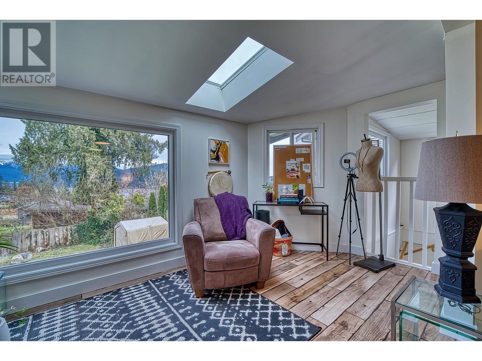 Property at 638/640 WYNGAERT ROAD image 5