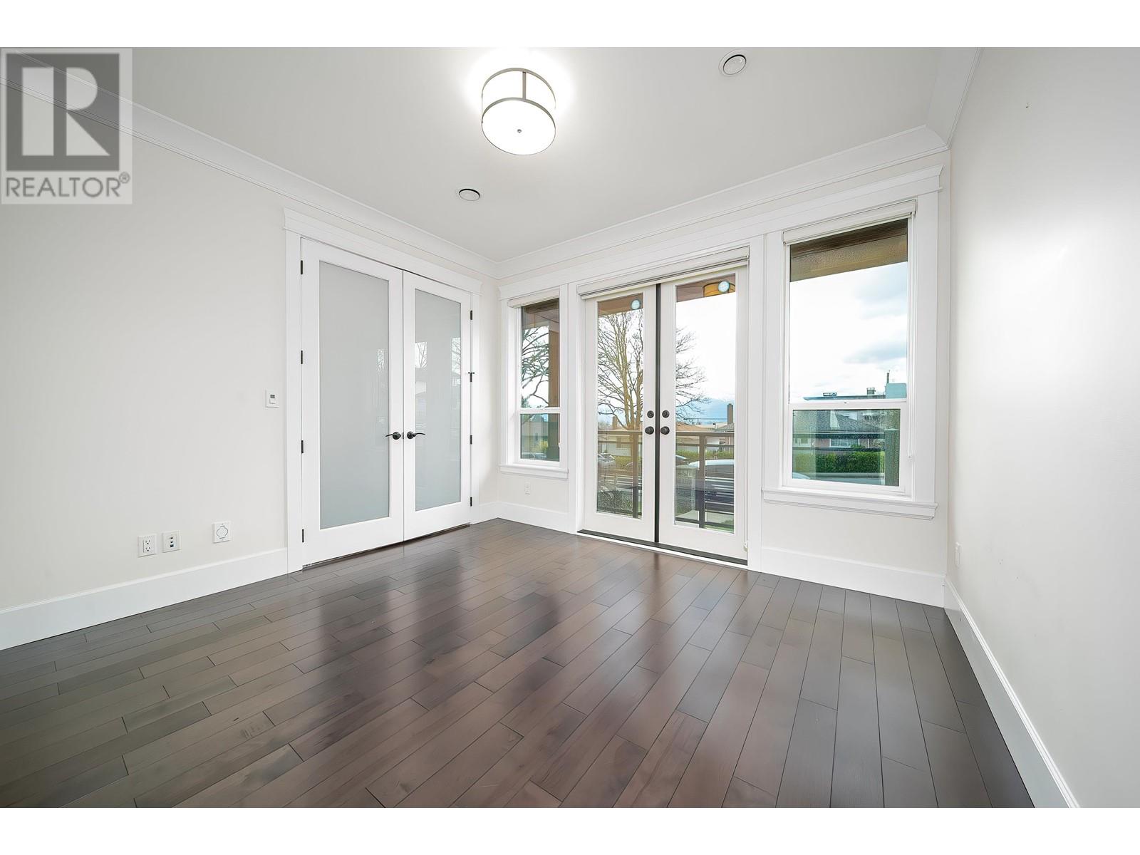 3832 Kincaid Street, Burnaby, British Columbia  V5G 1V7 - Photo 7 - R2980154