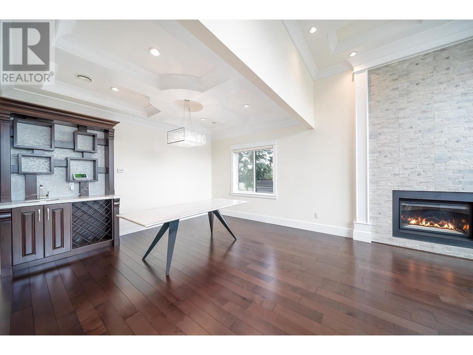 Property at 3832 KINCAID STREET image 5