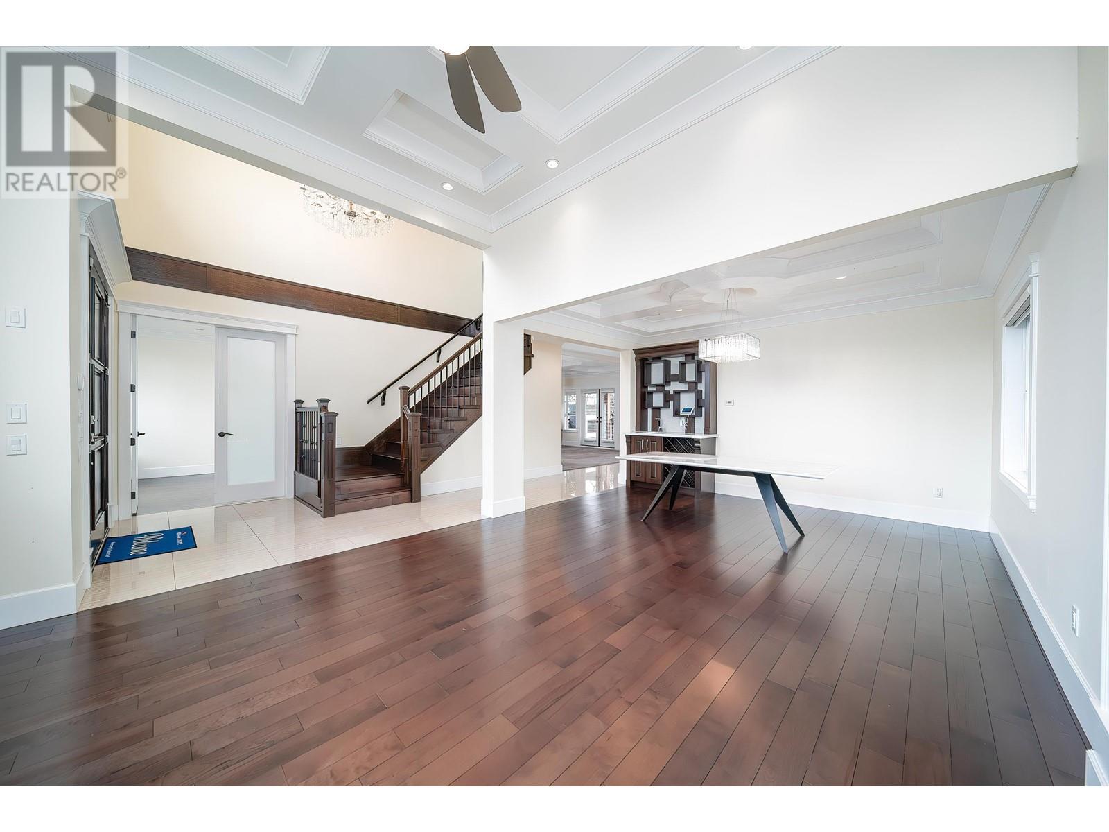 Property at 3832 KINCAID STREET image 2